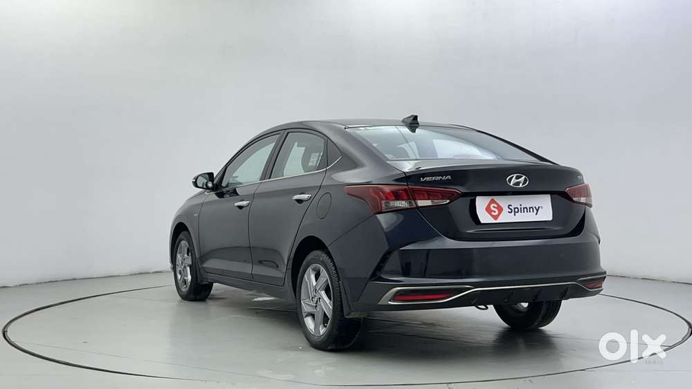 Hyundai Verna 1.5 Sx Vtvt Ivt, 2022, Petrol