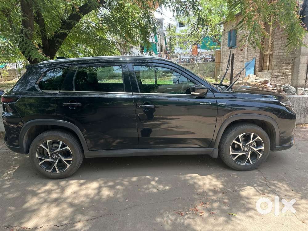 Hyryder Black Color 10450km Driven