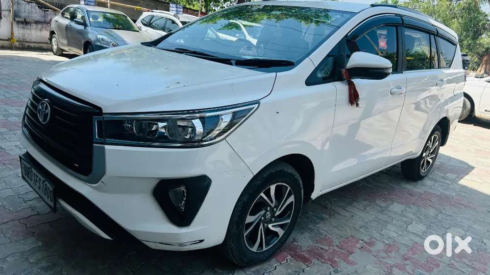 Toyota Innova Crysta 2022 Petrol 61348 Km Driven
