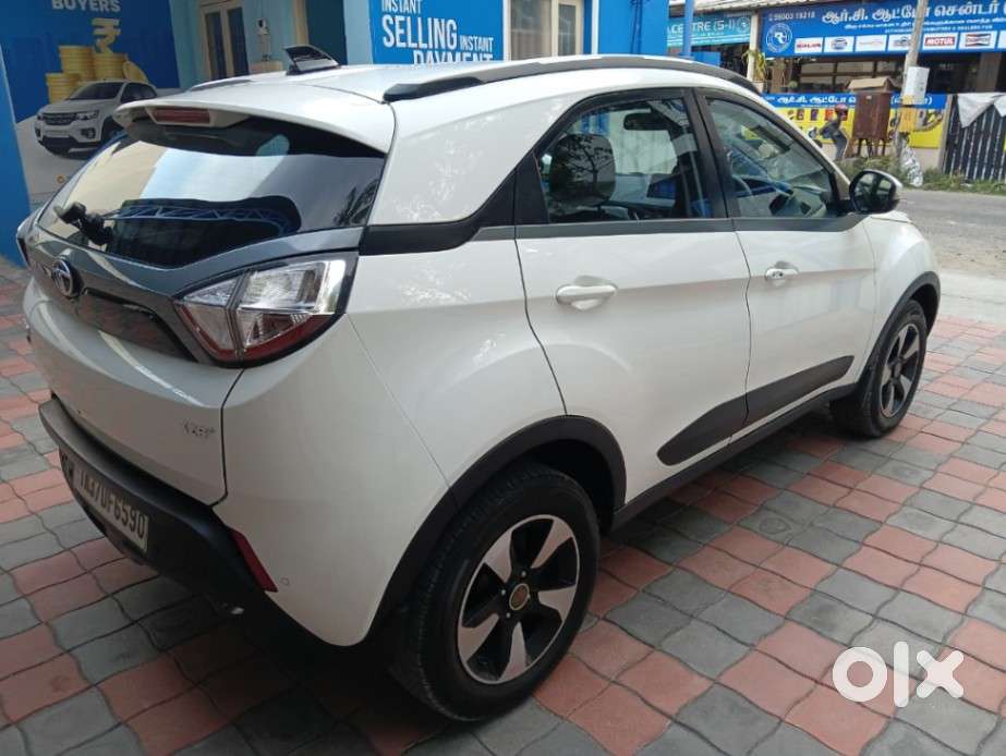 Tata Nexon 1.2 Revotron Xza Plus, 2019, Petrol