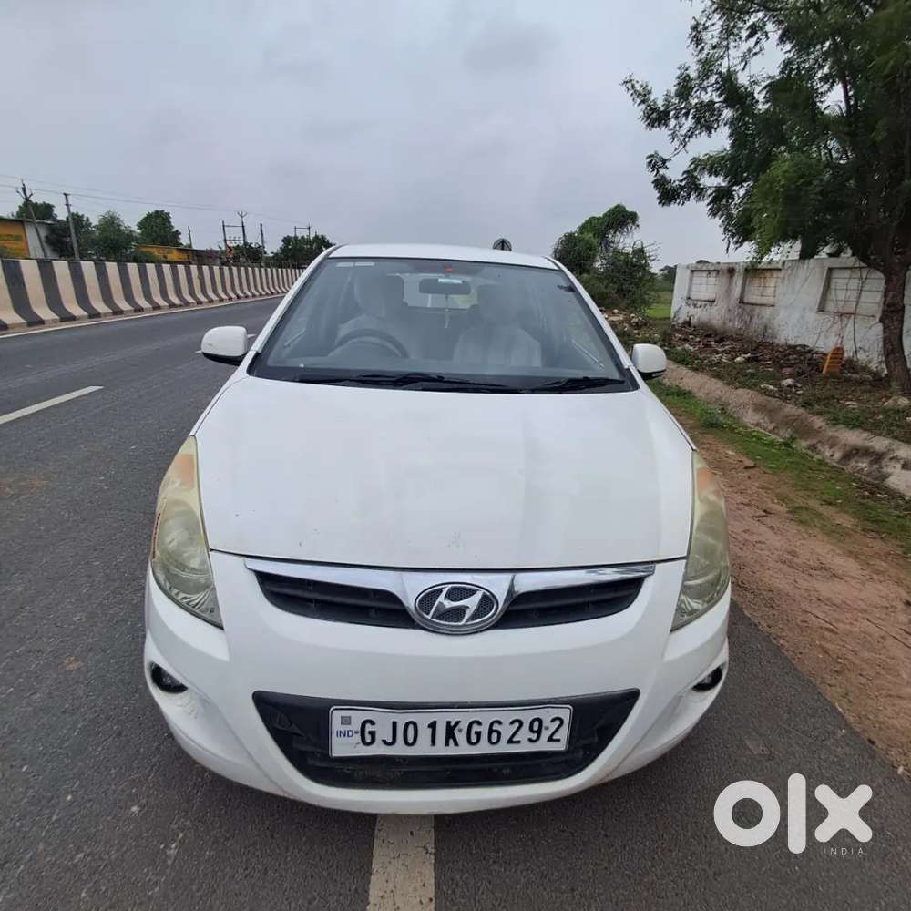 Hyundai New I20 Magna 2011