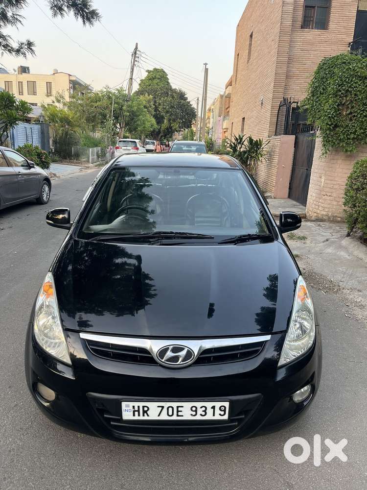 Hyundai I20 Asta 1.4 Crdi With Avn 6 Speed, 2010, Diesel