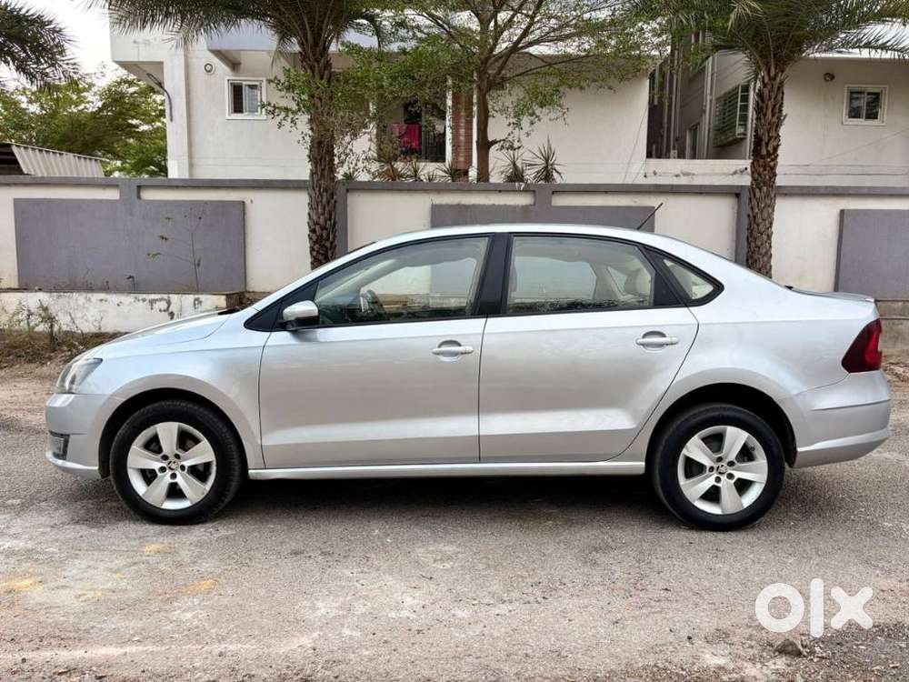 Skoda Rapid 1.5 Tdi Style/1.5 At Style, 2017, Diesel