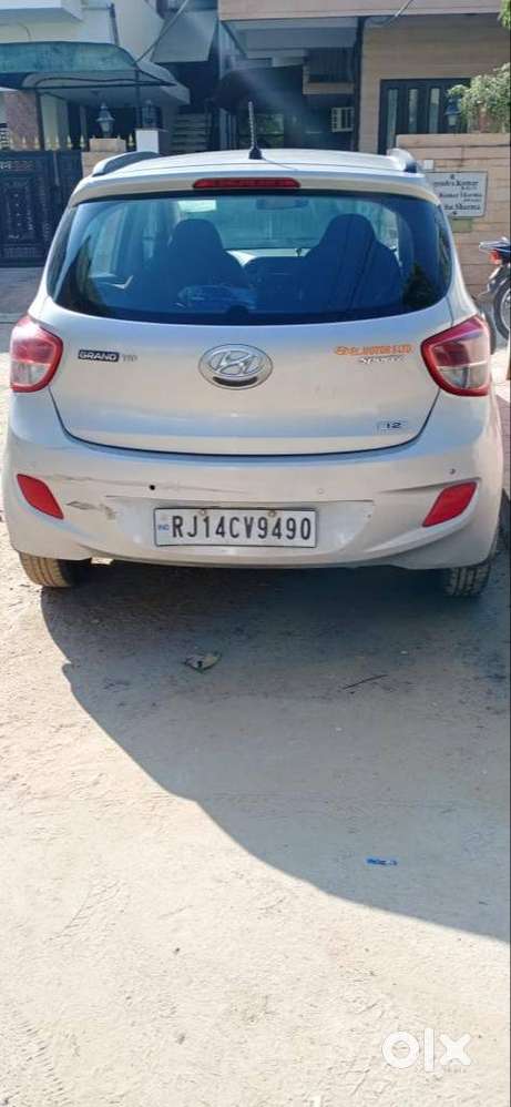 Hyundai Grand I10 2014 Petrol 92000 Km Driven