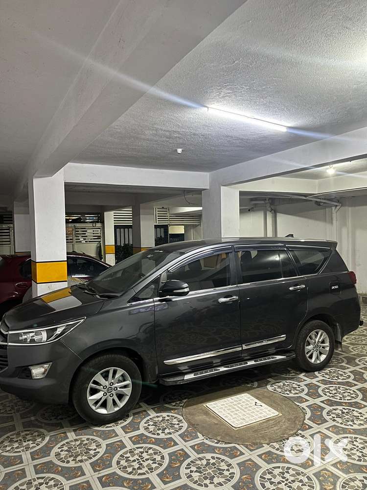 Toyota Innova Crysta 2017