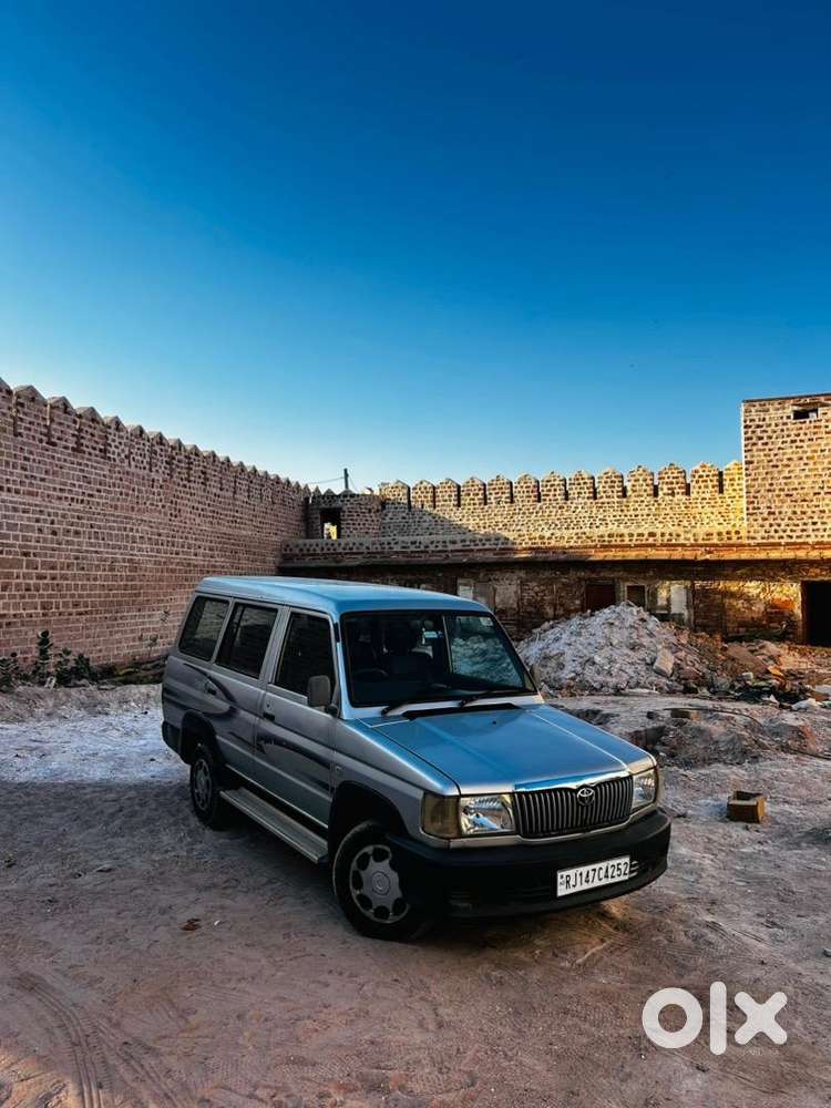 Toyota Qualis 2003 Diesel Well Maintained