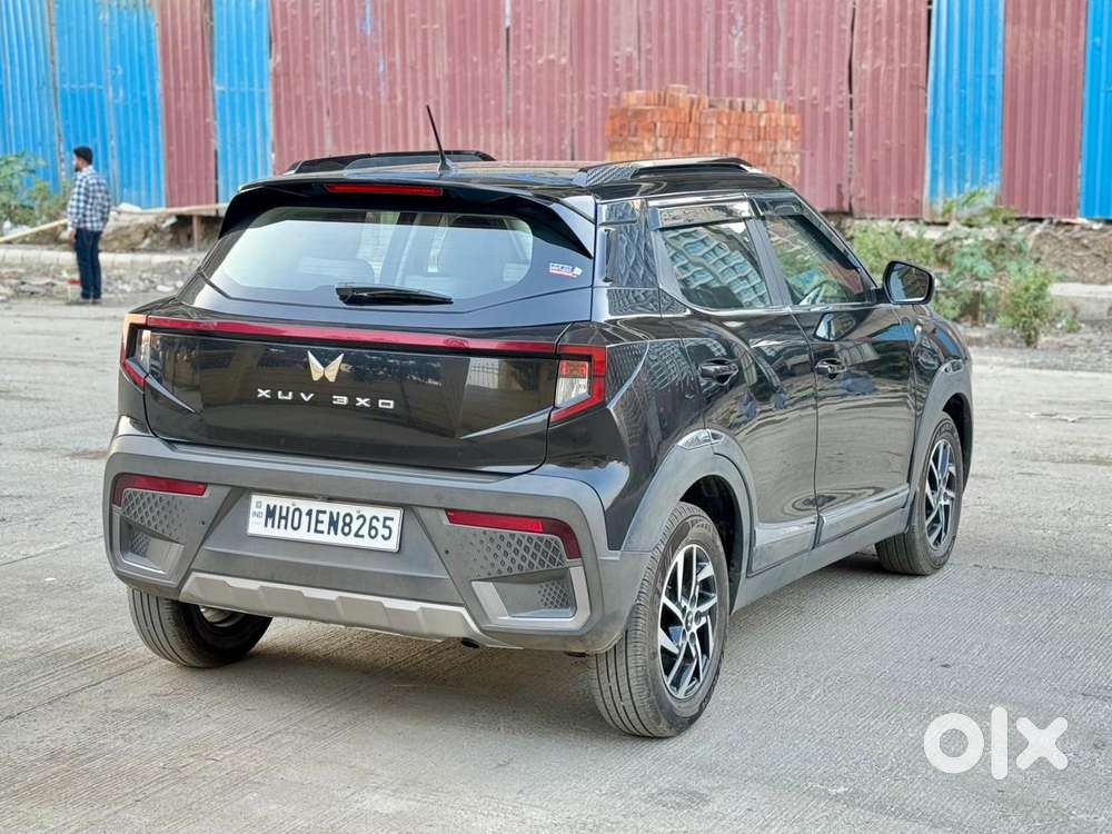 Mahindra Xuv 3xo Ax5 Pm Mt, 2024, Petrol