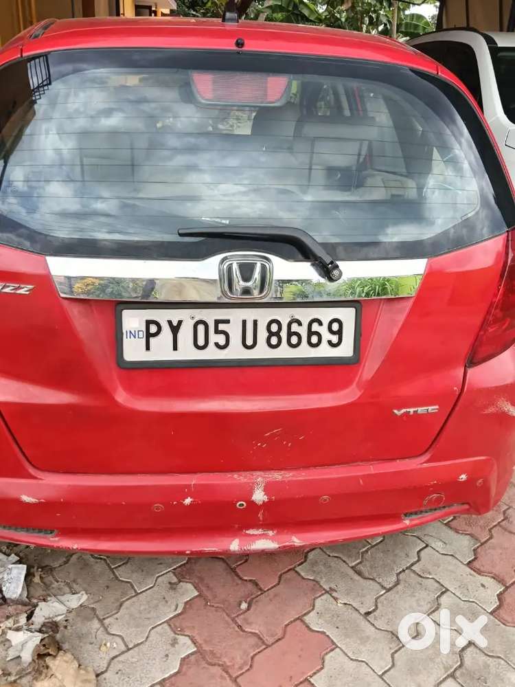 Honda Jazz 2013 Petrol 90000 Km Driven