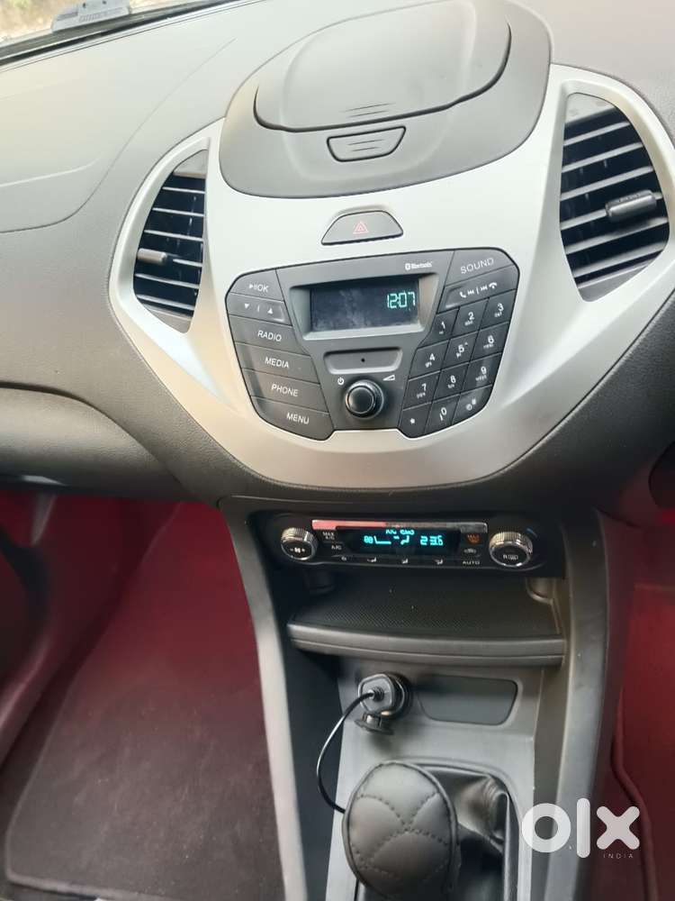 Ford Figo 2012-2015 Petrol Titanium, 2016, Petrol