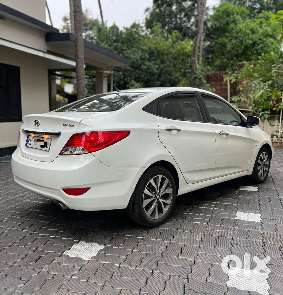 Hyundai Verna Crdi 1.6 At Ex, 2015, Diesel