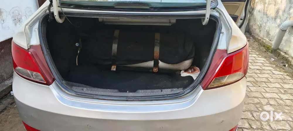 Hyundai Verna 2017 Petrol 96000 Km Driven