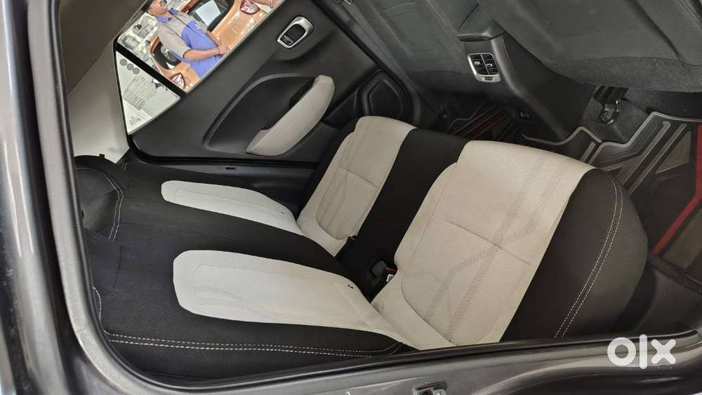 Hyundai Venue 1.0 S (o) Turbo Dct, 2022, Petrol