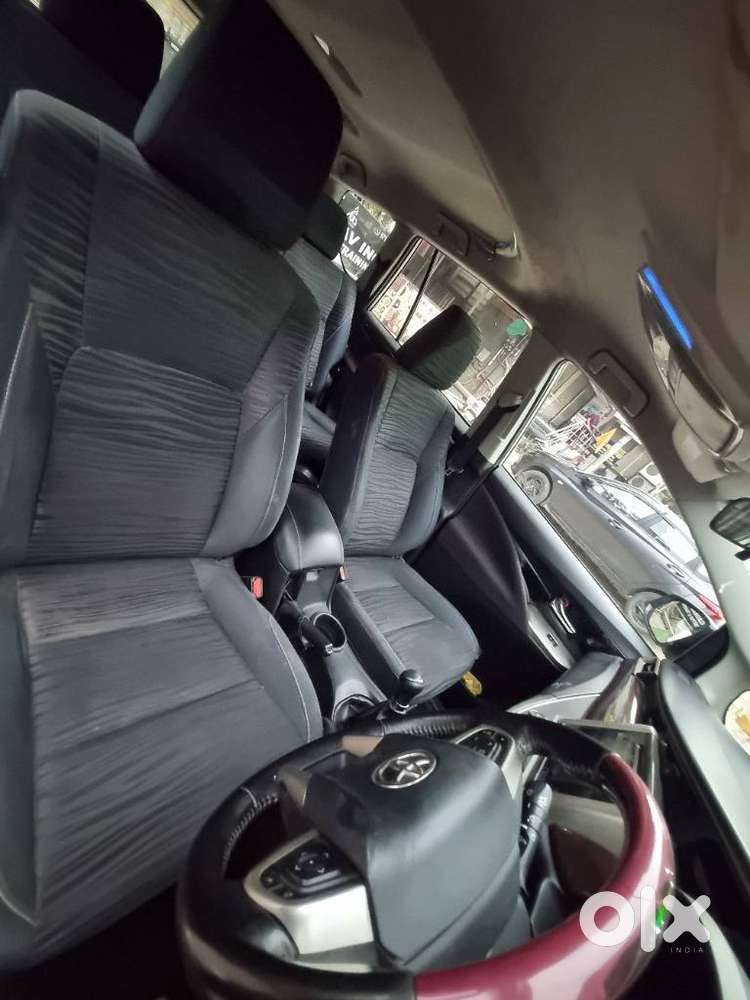 Toyota Innova Crysta 2.7 V, 2020, Petrol