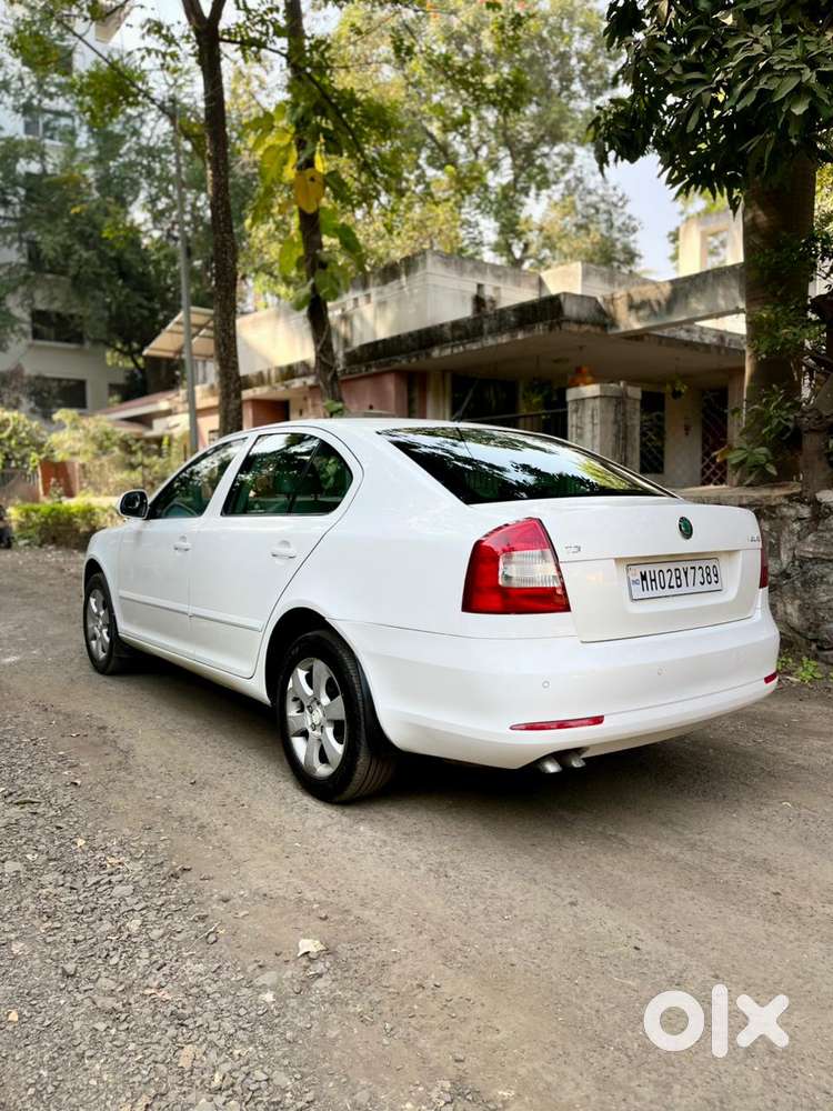 Skoda Laura Elegance 2.0 Tdi Cr Mt, 2010, Diesel