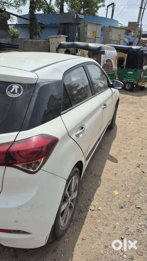 Hyundai I20 2016 Pretol And Cng Top Model Push Start
