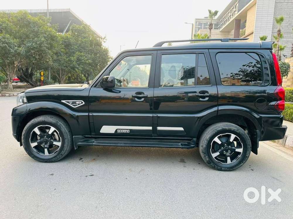 Mahindra Scorpio Classic 2.2 S 11 Mt 7 Str, 2024, Diesel