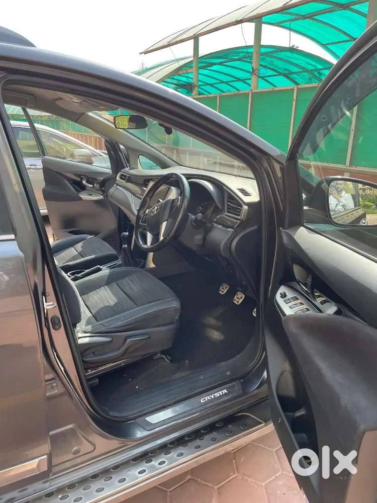 Toyota Innova Crysta 2017