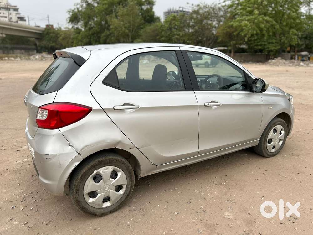 Tata Tiago 1.2 Revotron Xt (o), 2016, Petrol
