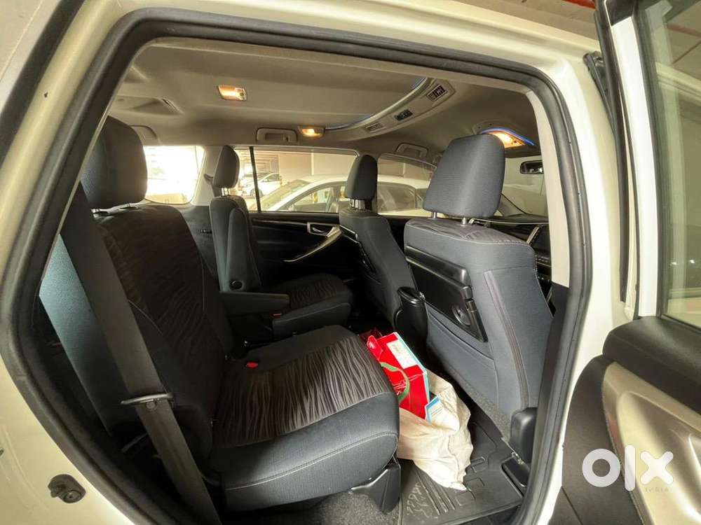 Toyota Innova Crysta 2022 Petrol 26600 Km Driven