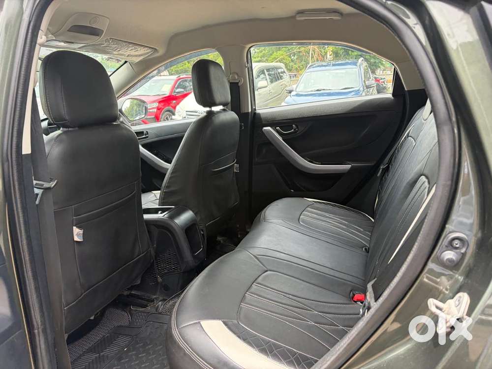 Tata Nexon 1.5 Revotorq Xm (s), 2023, Petrol