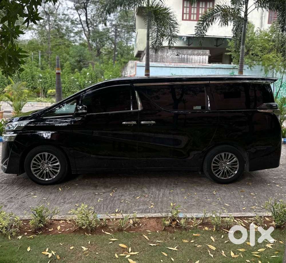 Toyota Vellfire Vip – Executive Lounge, 2020, Petrol