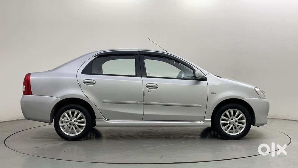 Toyota Etios 1.5 V, 2011, Petrol