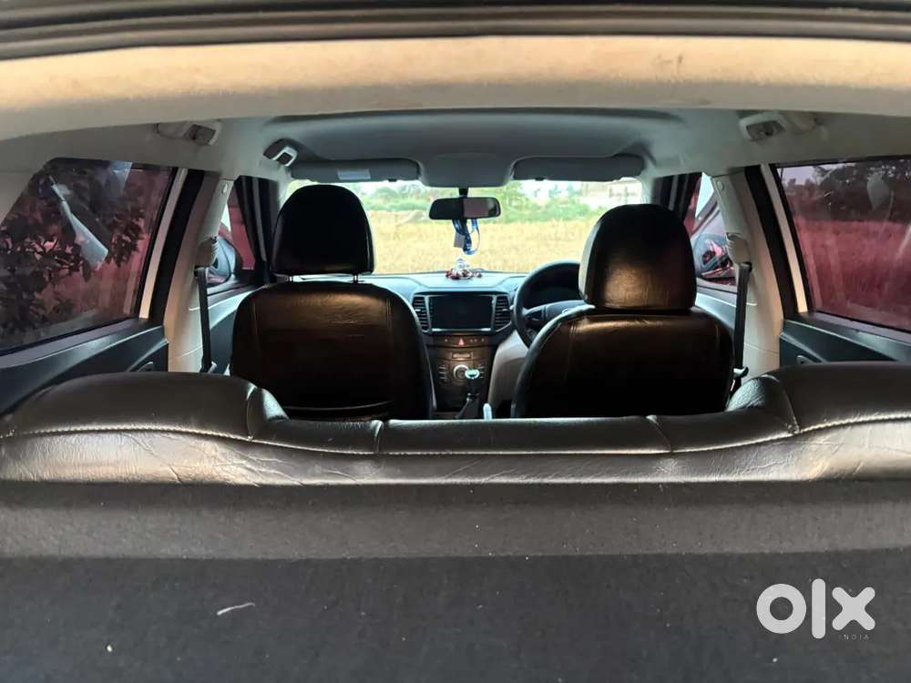 Mahindra Xuv300 2021 Petrol Well Maintained