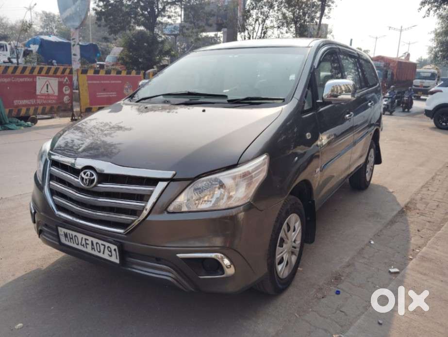Toyota Innova 2.5 G (diesel) 8 Seater, 2011, Diesel