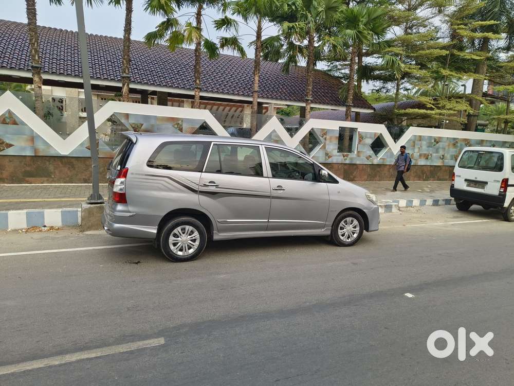 Toyota Innova [2013-2016] 2.5 V Diesel 7 Str, 2015, Diesel