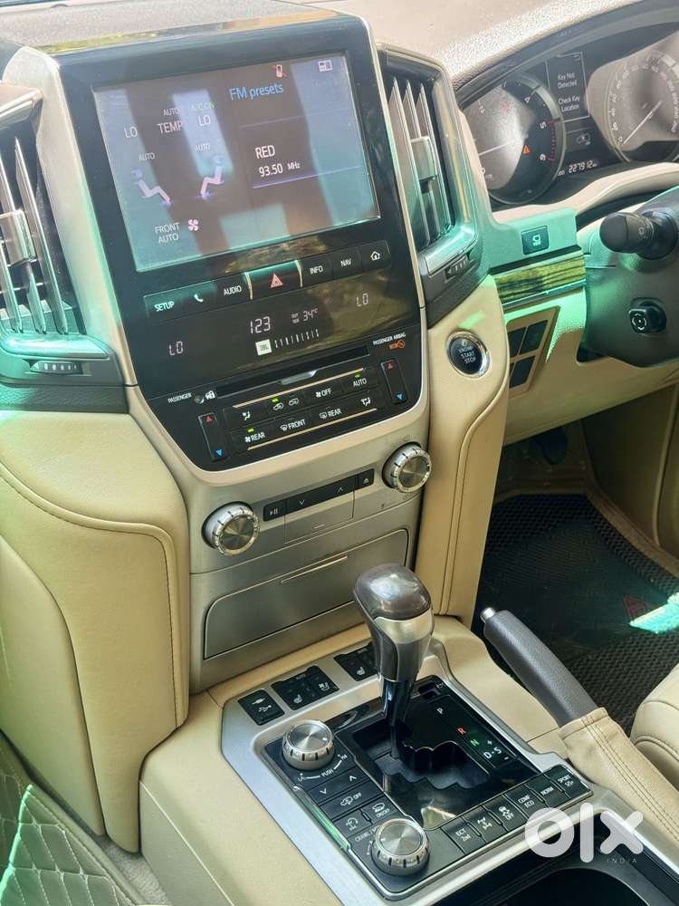 Toyota Land Cruiser Vx V8 At, 2017, Diesel