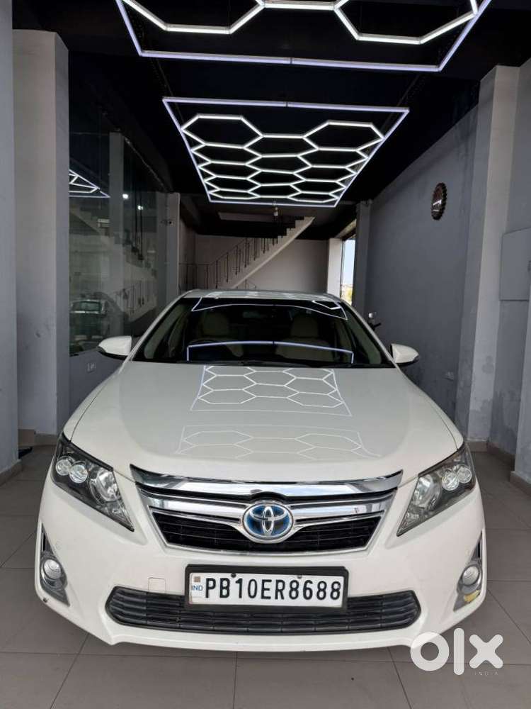 Toyota Camry 2.5 Hybrid, 2014, Petrol