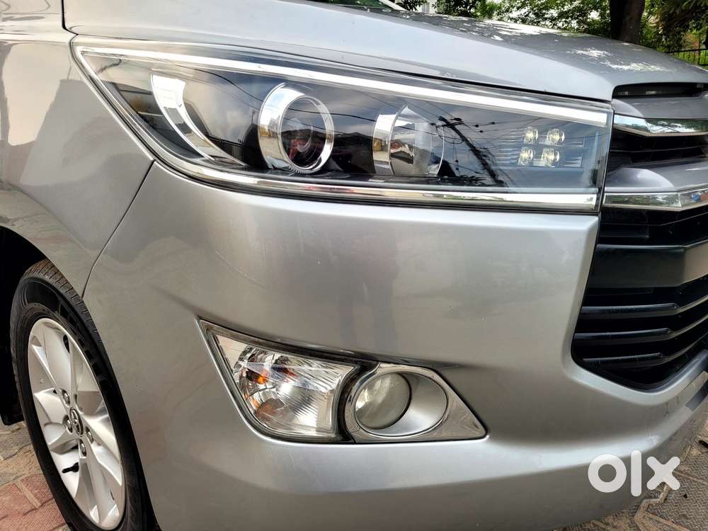 Toyota Innova Crysta 2.4 Vx Mt, 2016, Diesel