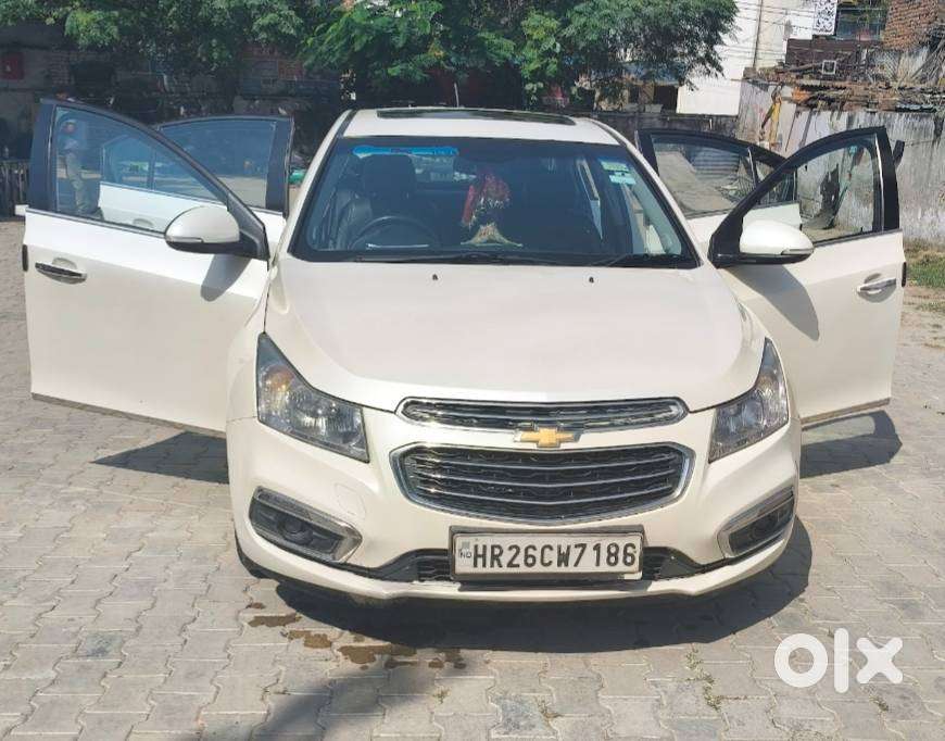 Chevrolet Cruze Top End With Sun Roof