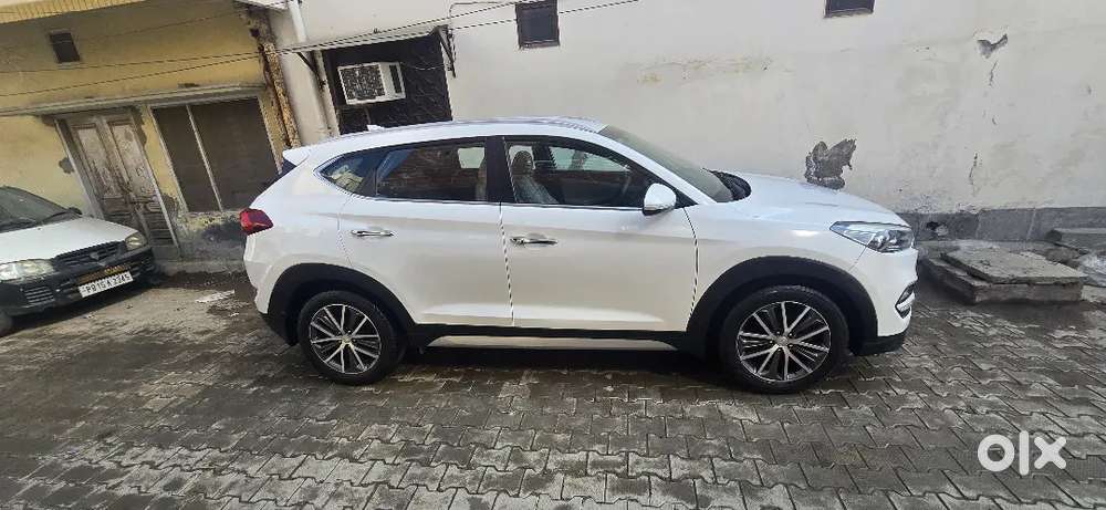 Hyundai Tucson 2019 Diesel 82000 Km Driven