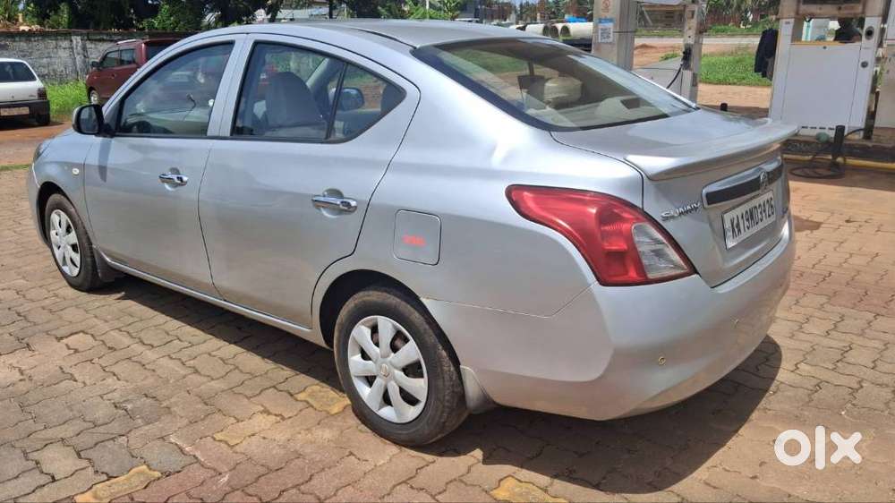 Nissan Sunny Diesel 2013