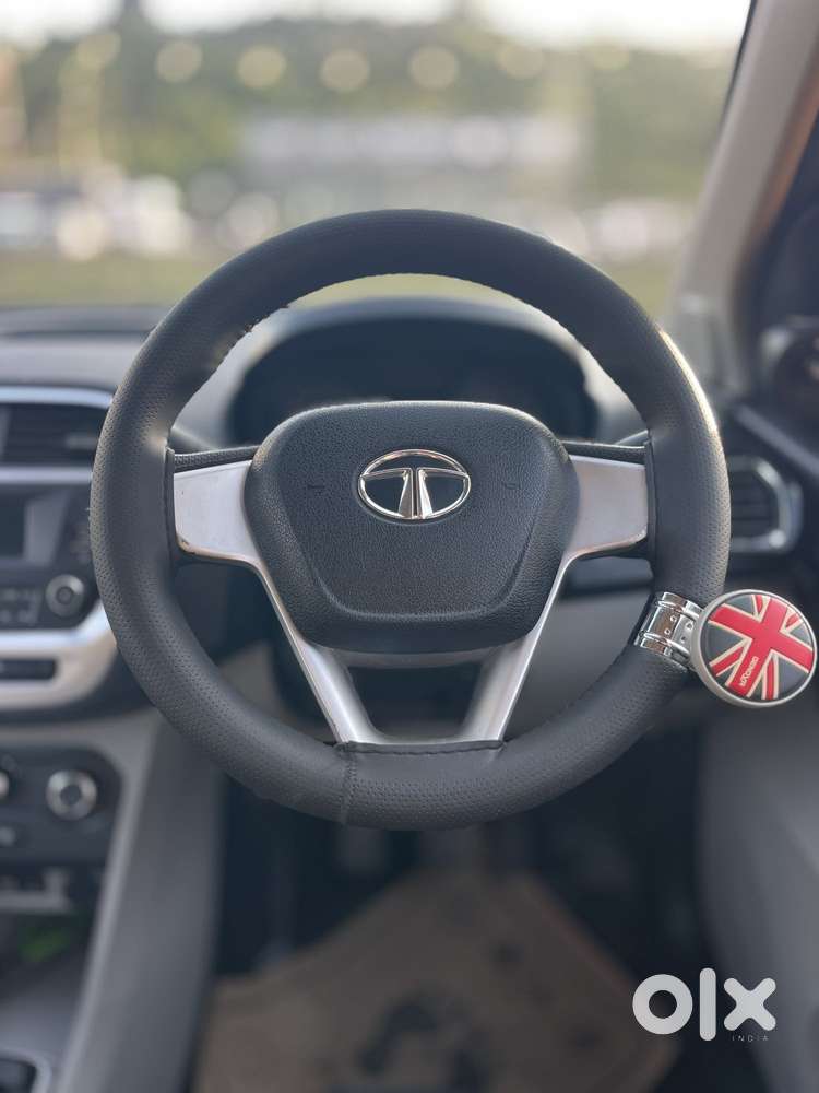 Tata Tiago 1.2 Revotron Xt (o), 2016, Petrol