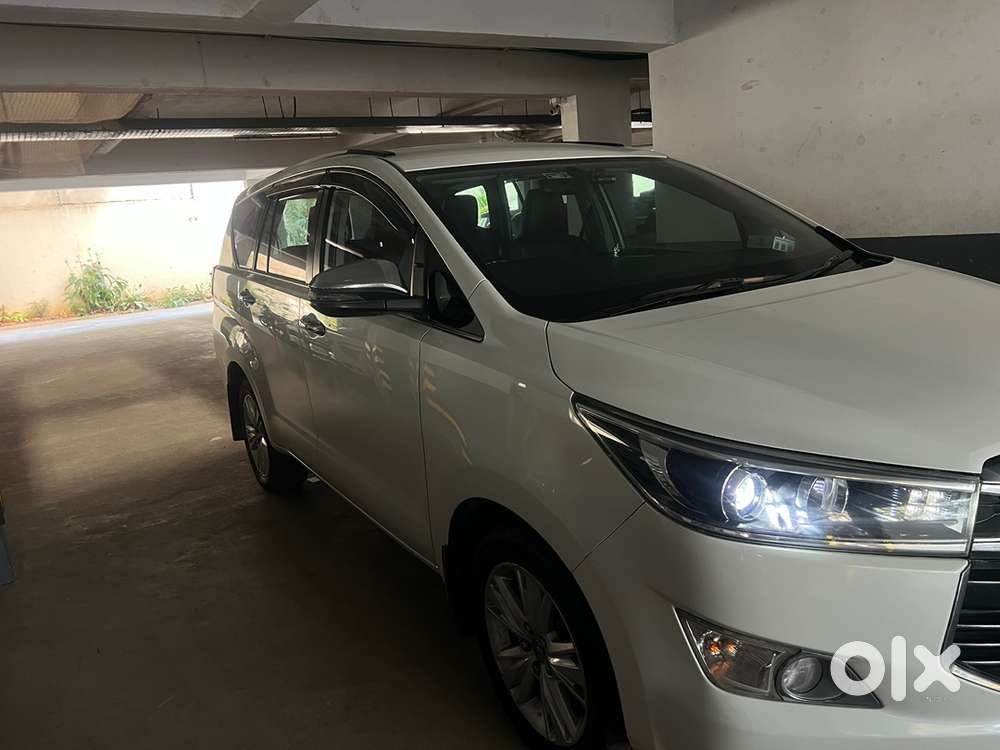 Toyota Innova Crysta 2018 Diesel Well Maintained