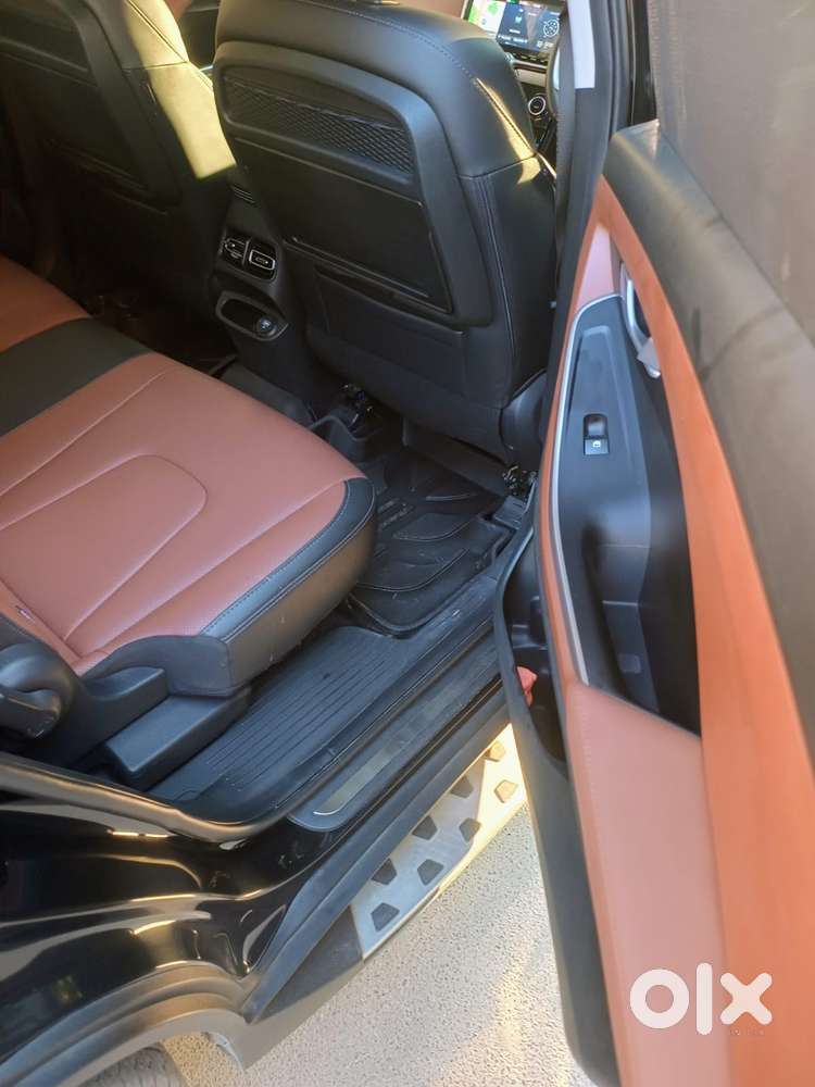 Hyundai Alcazar 2.0 Signature (o) Petrol At 7 Str, 2022, Petrol