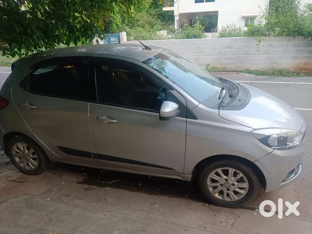 Tata Tiago Revotron 2016 Car