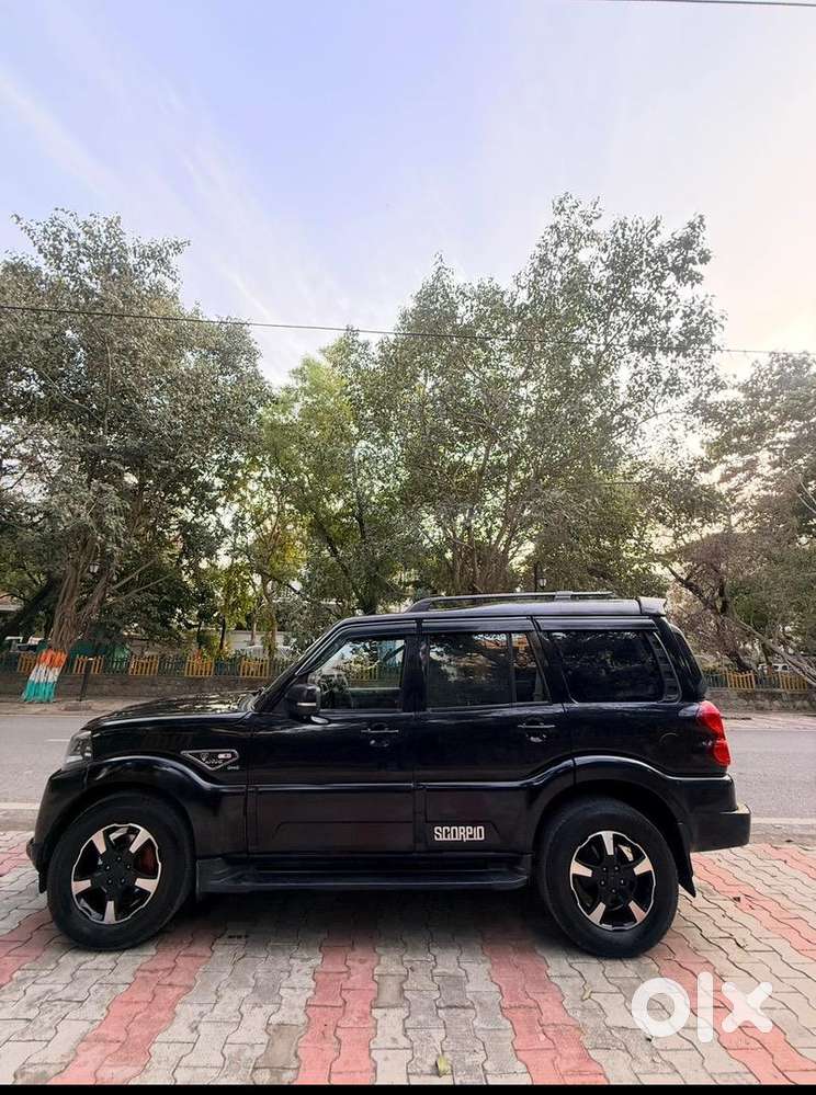 Mahindra Scorpio Classic 2022 Diesel 87000 Km Driven