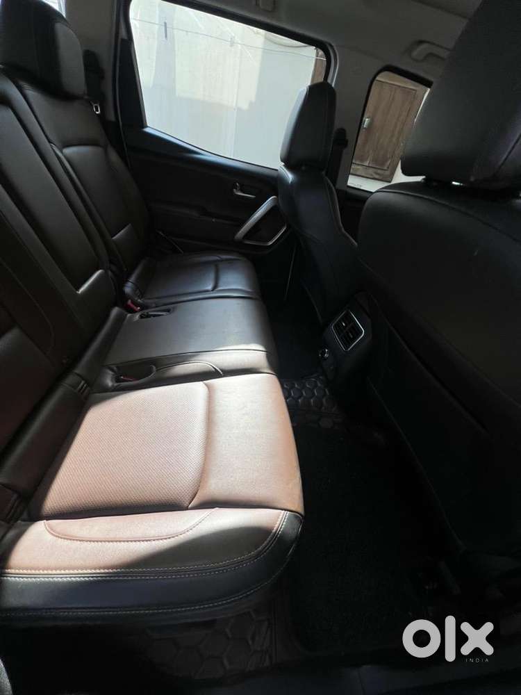Mahindra Scorpio N Z8 Automatic