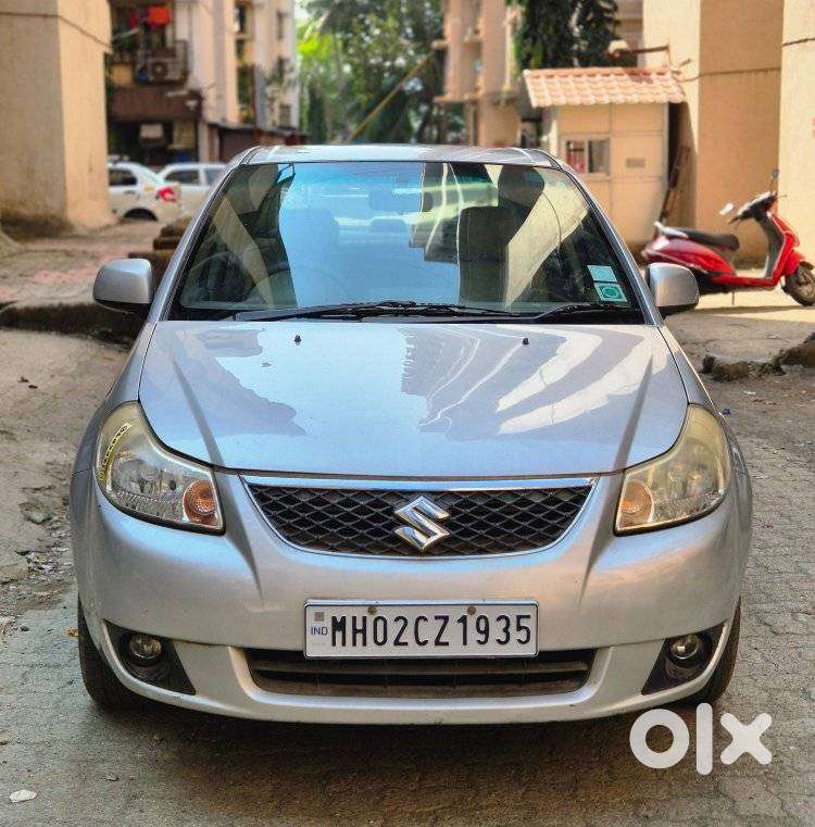 Maruti Suzuki Sx4 Vxi Bsiv, 2013, Petrol