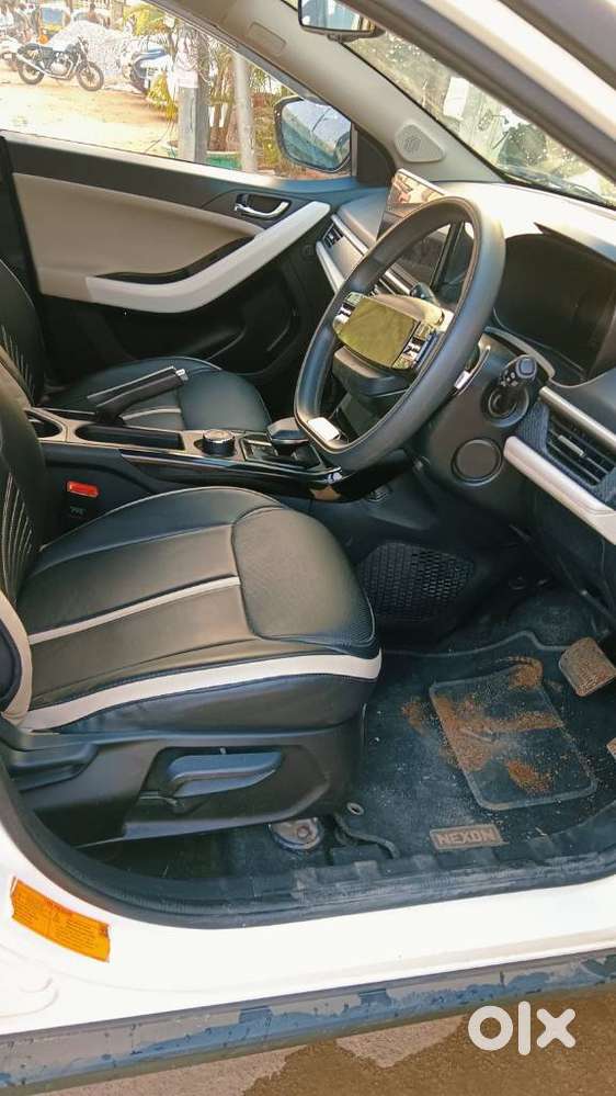 Tata Nexon Creative Plus 1.2 Revotron Petrol 6 Amt, 2024, Petrol