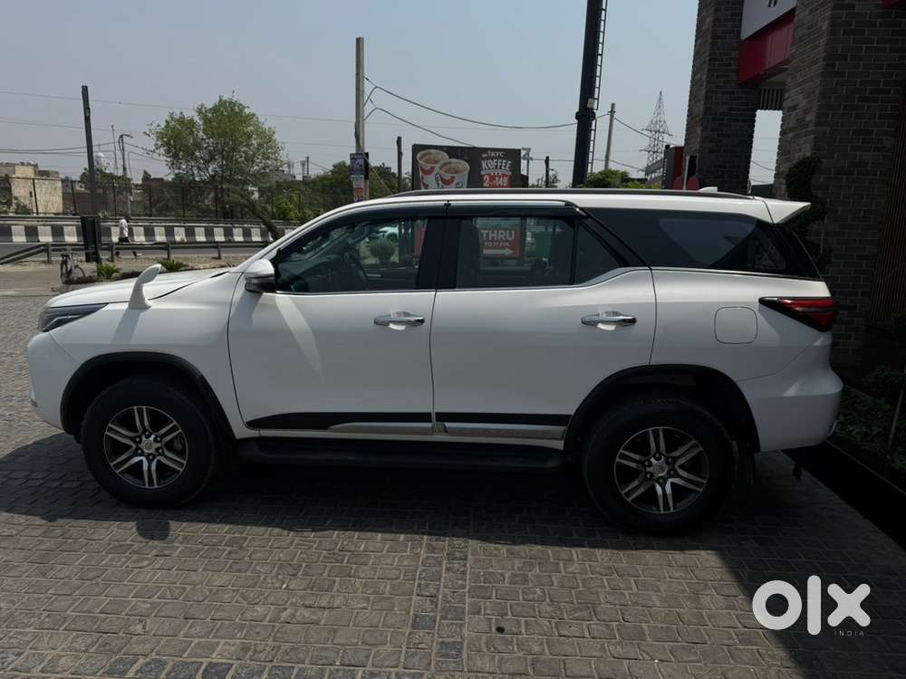 Toyota Fortuner 2022 Diesel Manual