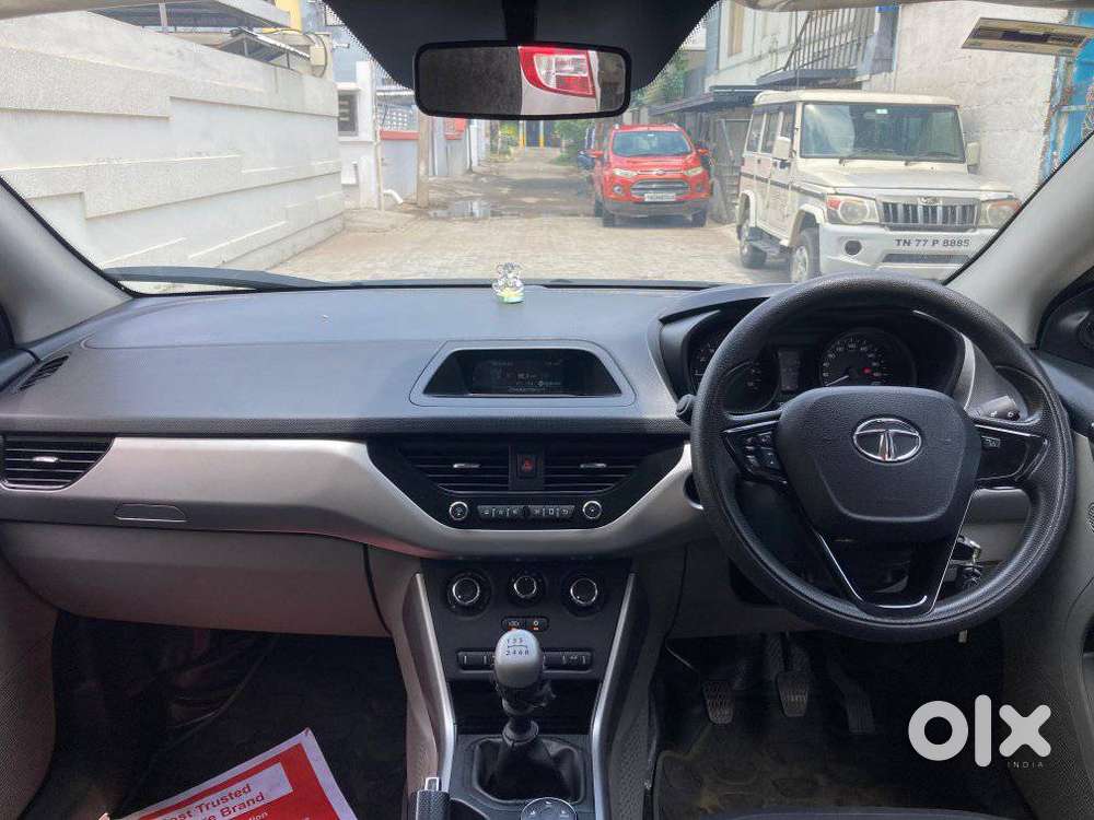 Tata Nexon 1.5 Revotorq Xm (s), 2018, Petrol