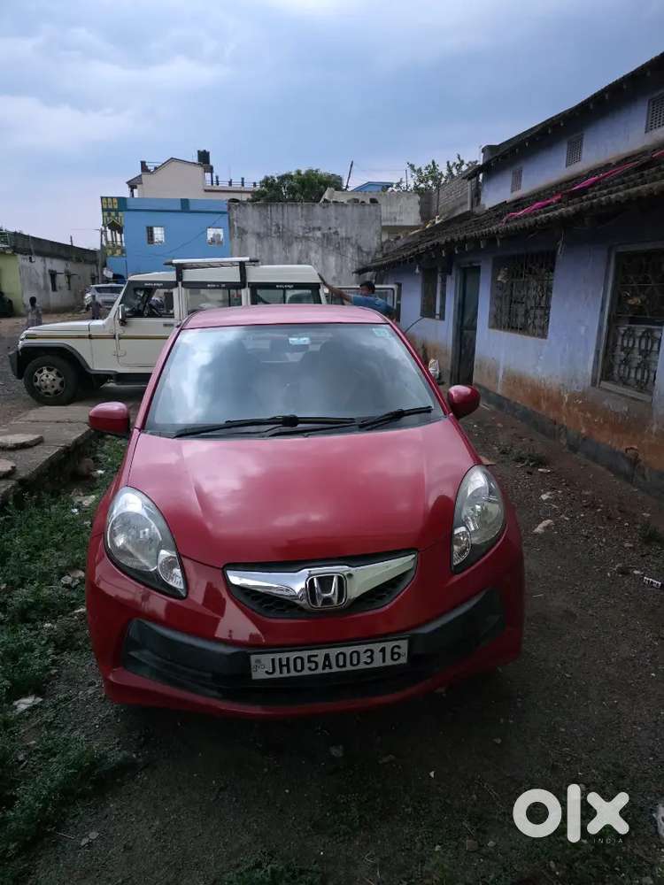 Honda Brio 2012 Petrol Well Maintained