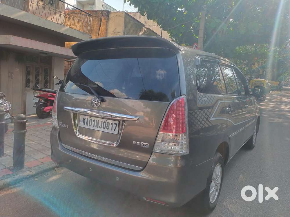 Toyota Innova 2.5 Vx 8 Str Bs-iii, 2010, Diesel
