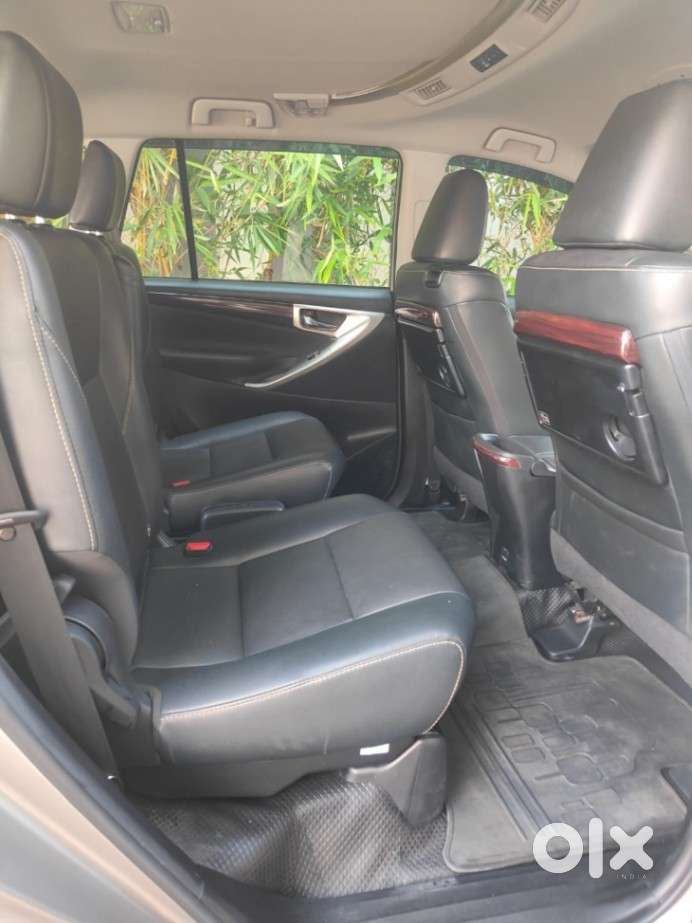 Toyota Innova Crysta