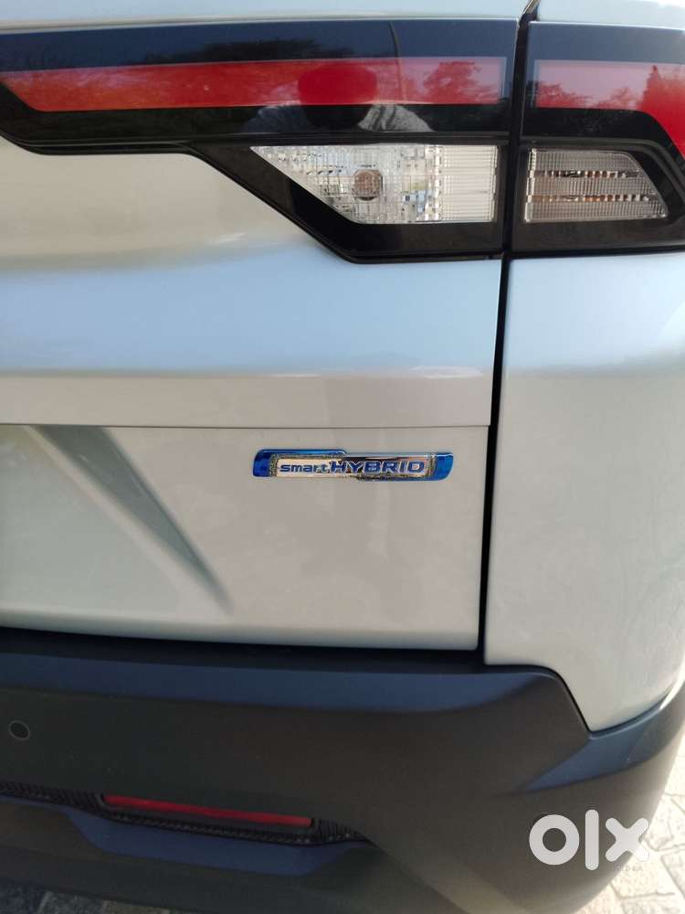 Maruti Suzuki Brezza 1.5 Vxi Smart Hybrid, 2022, Petrol