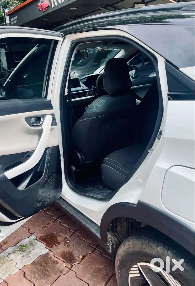 Tata Nexon Creative Diesel 2024